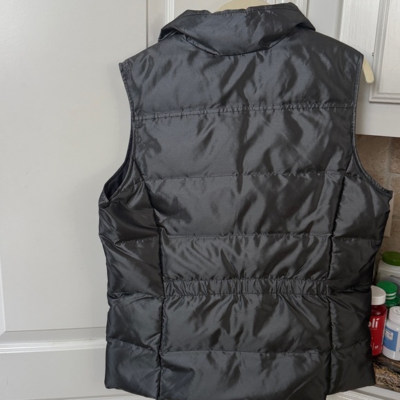 Lands' End Metallic Grey Puffer Vest - Picture 2 of 5